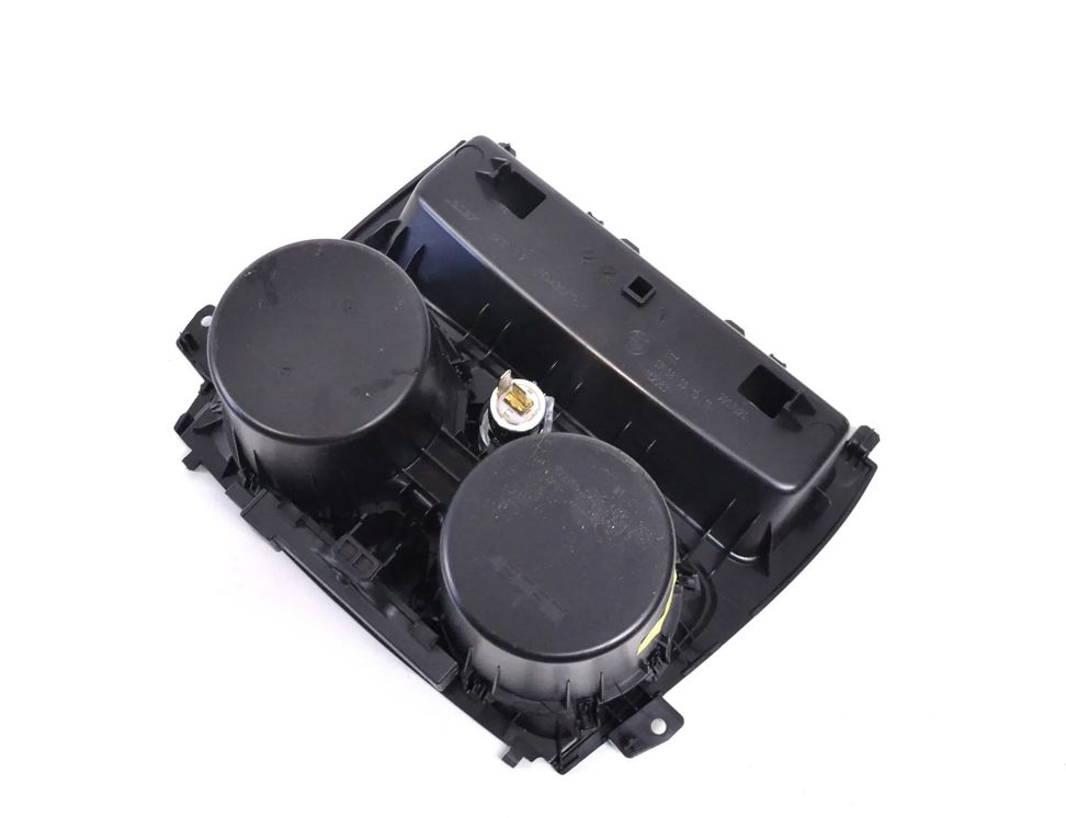 BMW 2 Series F22/F23 (2013-2020) Подстаканник 9207320 12179290