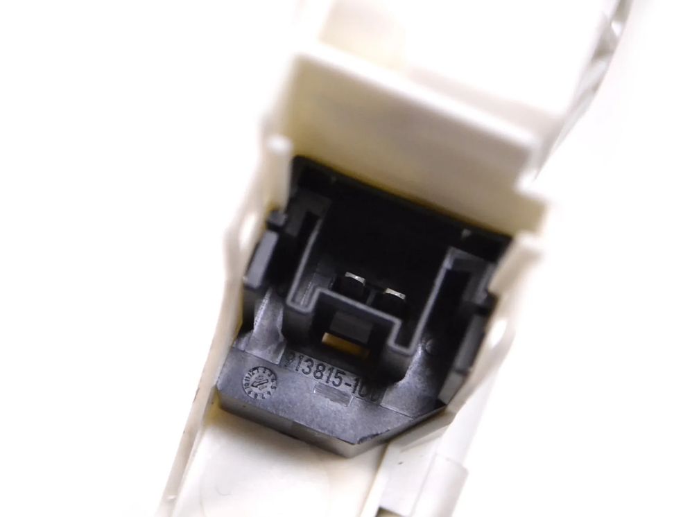 AUDI A1 8X (2010-2020) Motor ovládania okna pravých predných dverí 8K0959802C 13893042