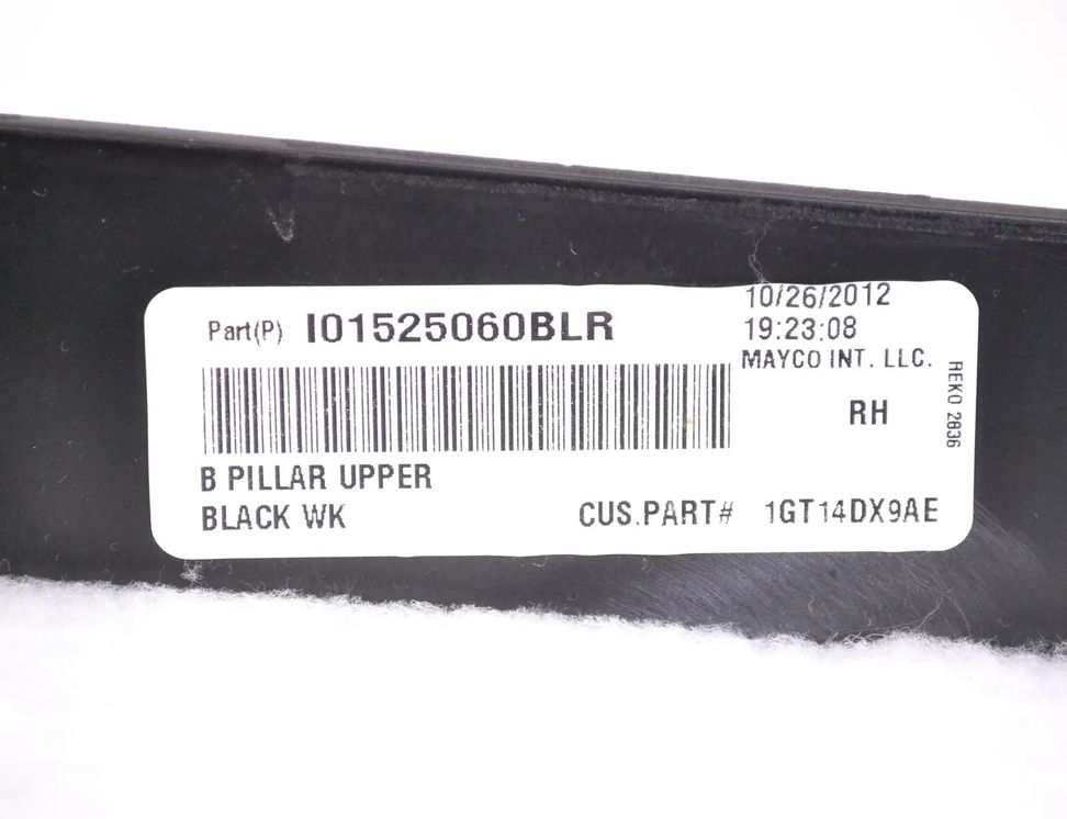 JEEP Grand Cherokee 4 generation (WK) (2004-2024) Стойка правой стороны I01525060BLR 13909932