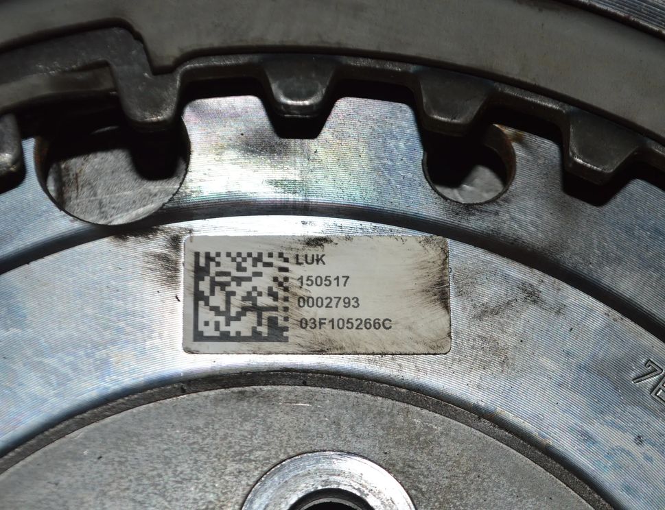 VOLKSWAGEN Golf 7 generation (2012-2024) Маховик 03F105266C 14341349