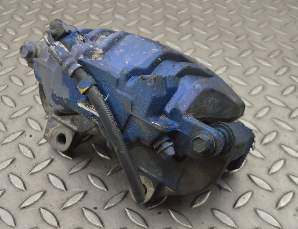 DODGE Challenger 3 generation (2008-2024) Front Left Brake Caliper P68302657 15242422