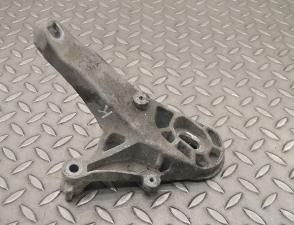 MINI Countryman 1 generation (R60) (2010-2016) Držiak motora na ľavej strane 6788663 15350834