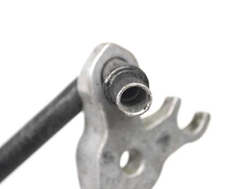 BMW 7 Series F01/F02 (2008-2015) Gearbox Cooling Pipe 7575453 17147253