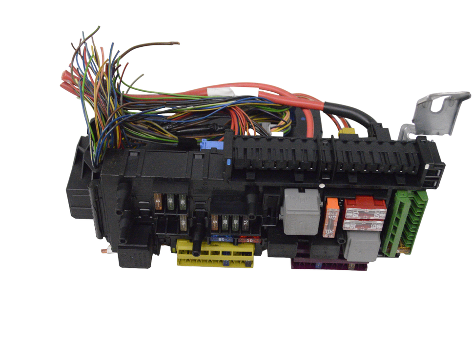 MERCEDES-BENZ E-Class W212/S212/C207/A207 (2009-2016) Pojistková skrinka A2129060005,A2129012304,A2129021201 17639198