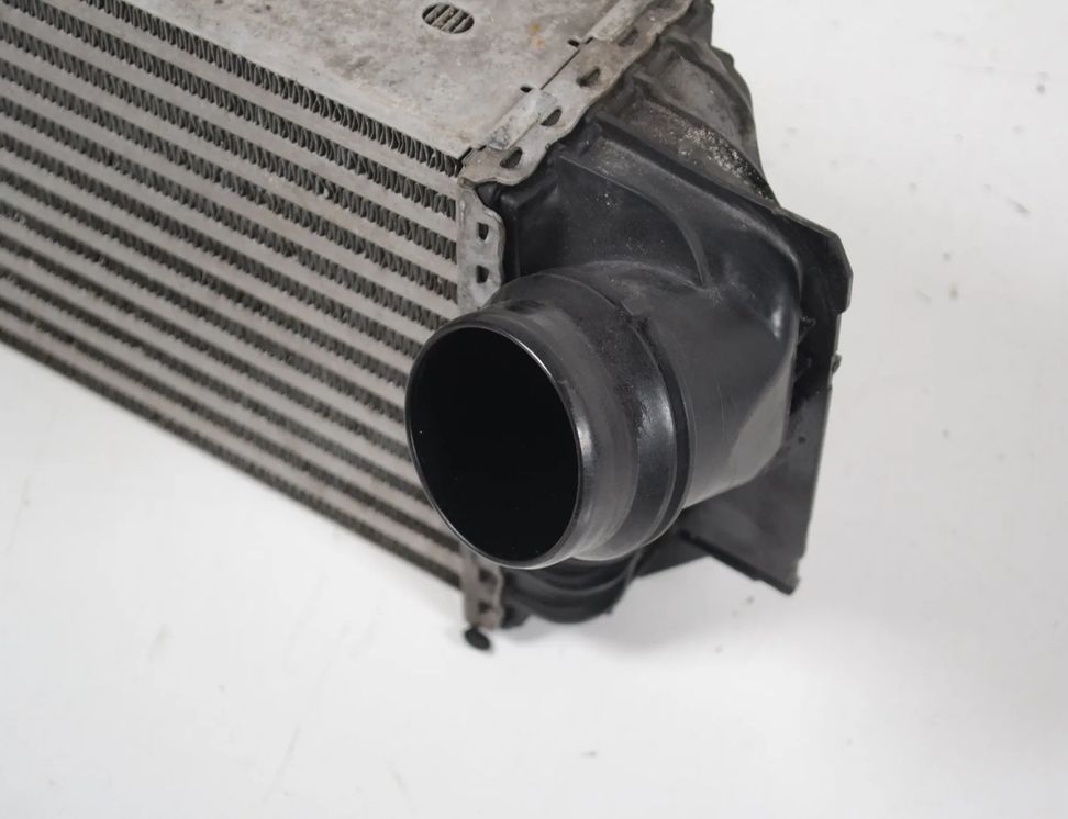 BMW 6 Series F06/F12/F13 (2010-2018) Intercooler radiátor 7812016,17517812016 17719921