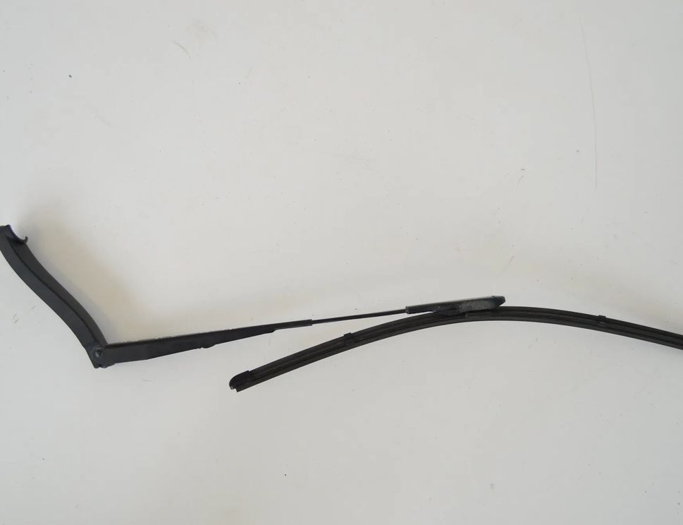 MERCEDES-BENZ M-Class W164 (2005-2011) Predné stierače A1648200540 1980760