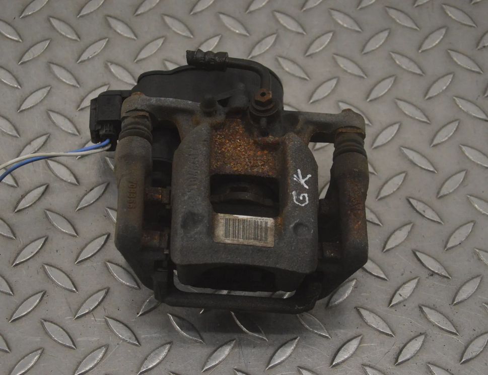 PEUGEOT 3008 2 generation (2017-2023) Ľavý zadný brzdový strmeň 9819060880 22798353