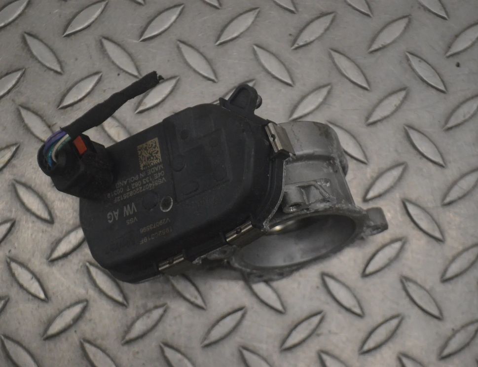 VOLKSWAGEN Golf 8 generation (2019-2023) Дроссельная заслонка 19520319F,04E133062T 25294740