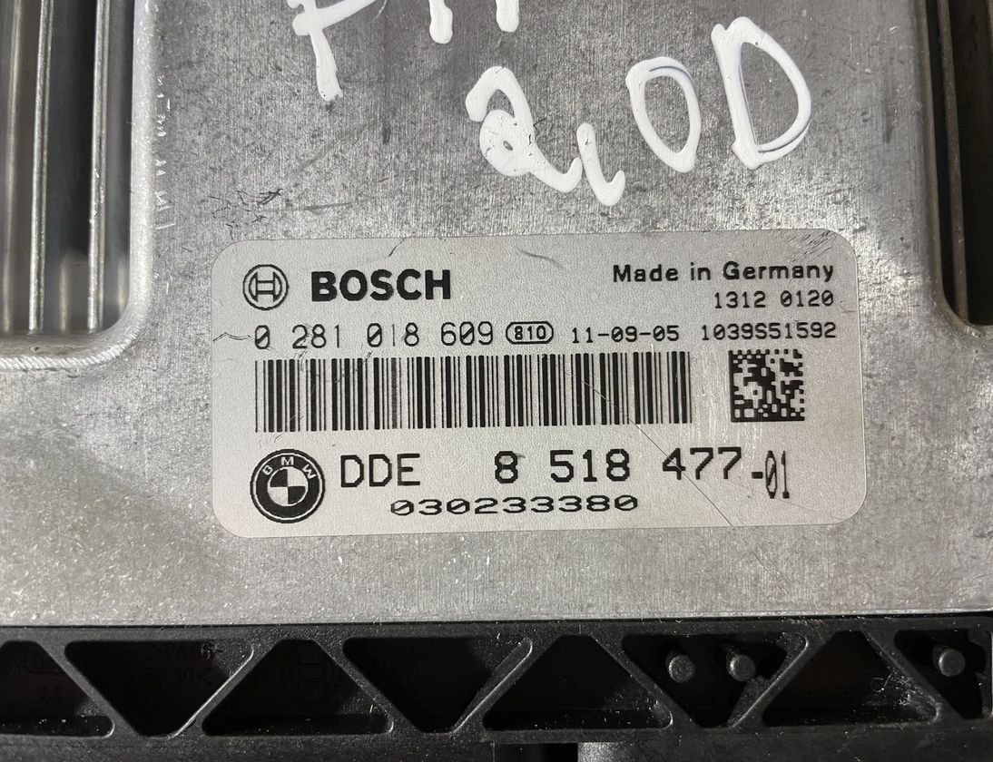BMW 5 Series F10/F11 (2009-2017) Engine Control Unit ECU 8518477-01 30336742