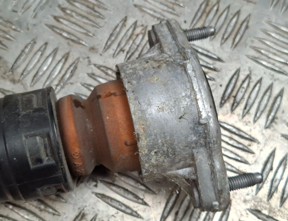 MERCEDES-BENZ C-Class W204/S204/C204 (2004-2015) Амортизатор задний правый A2043260598 31889076