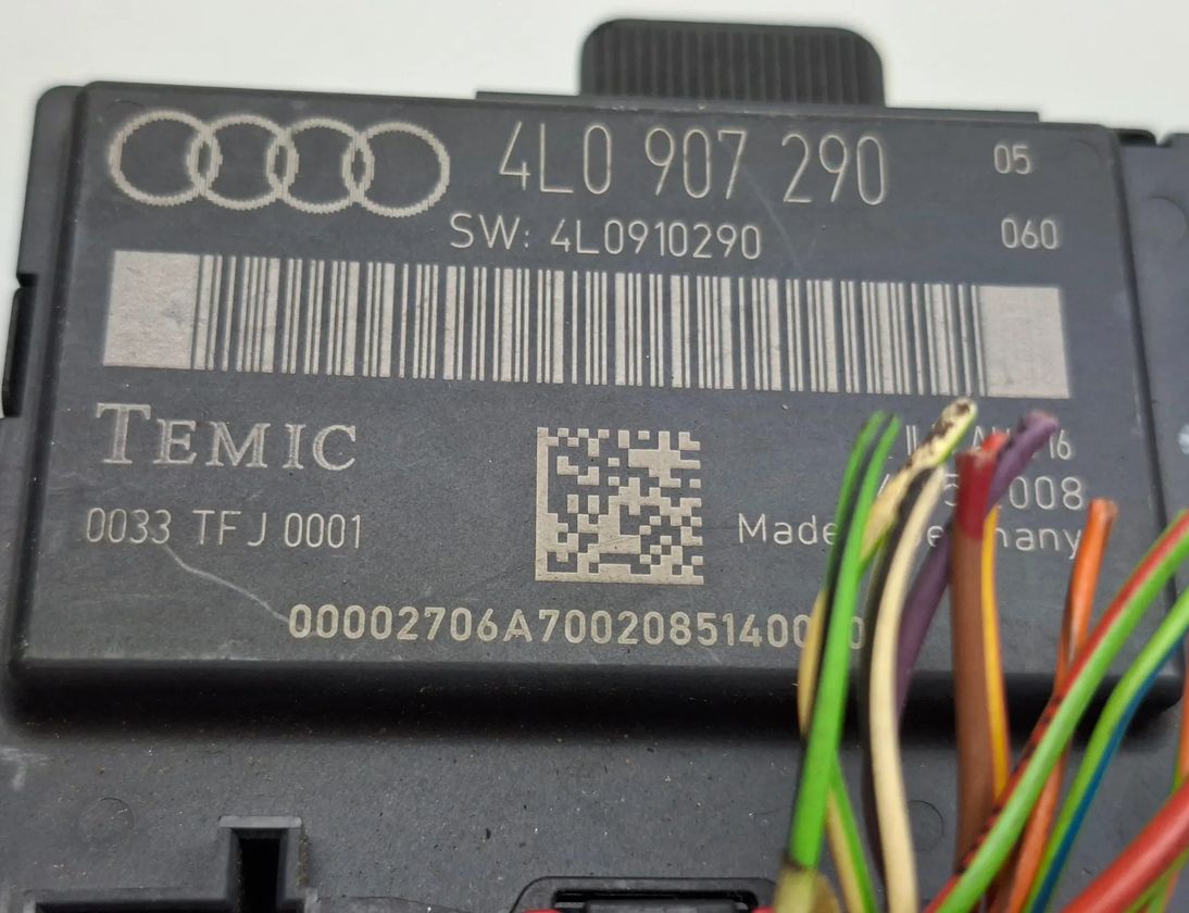 AUDI Q7 4L (2005-2015) Блок управления дверей передние левые 4L0907290,4L0910290 32191236