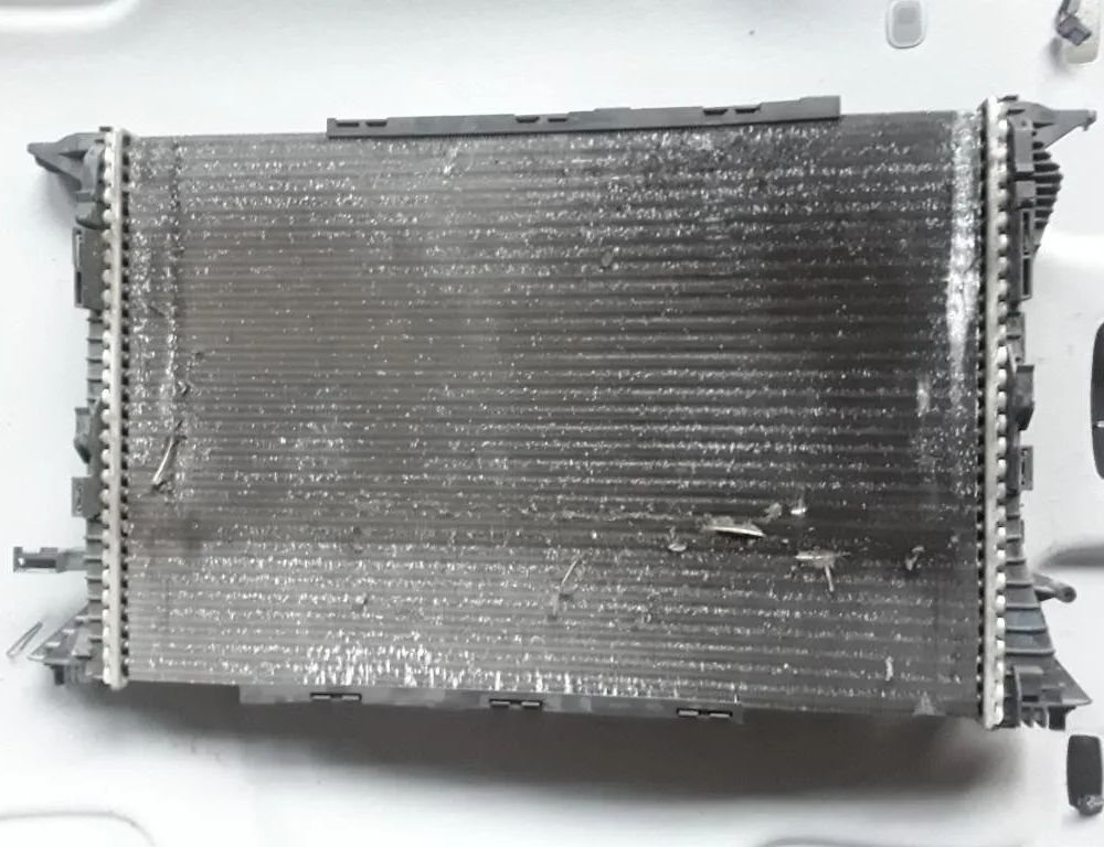 AUDI A4 B8/8K (2011-2016) Охлаждающий радиатор 8K0121251R 28488312