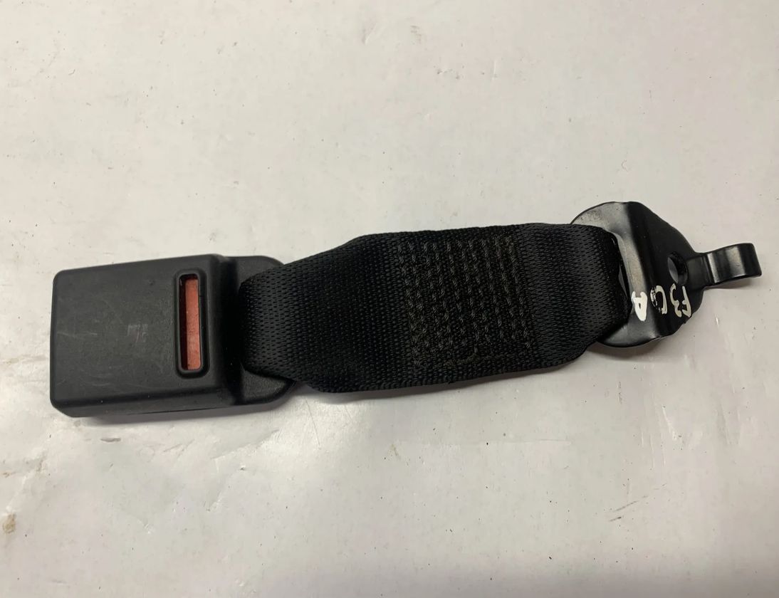 BMW 3 Series F30/F31 (2011-2020) Средняя пряжка сиденья задняя 7259397 14987882