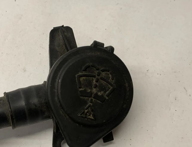 BMW 3 Series Gran Turismo F34 (2013-2017) Washer Reservoir Tank 7241664,61667241664 15211142