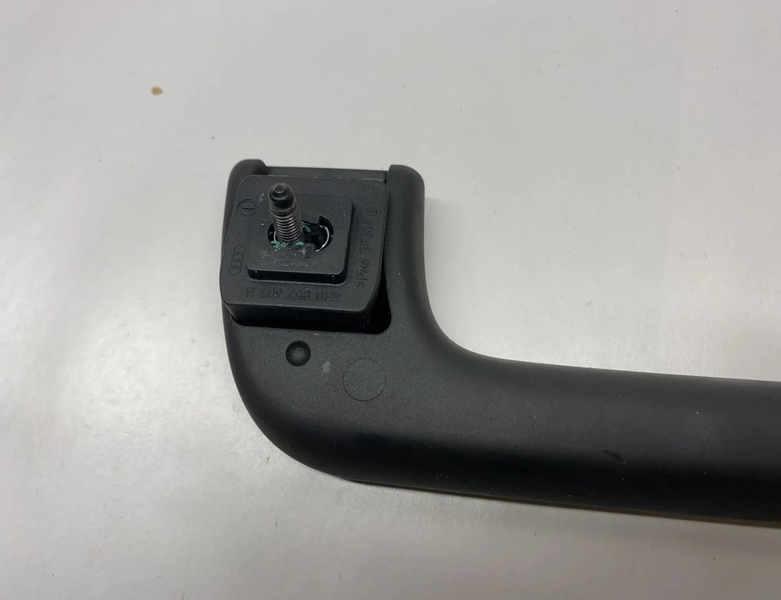 AUDI A8 D4/4H (2010-2018) Rear Left Roof Handle 4H0857607B,4H0857607C,4H0.857.607.B,4H0.857.607.C 21844151