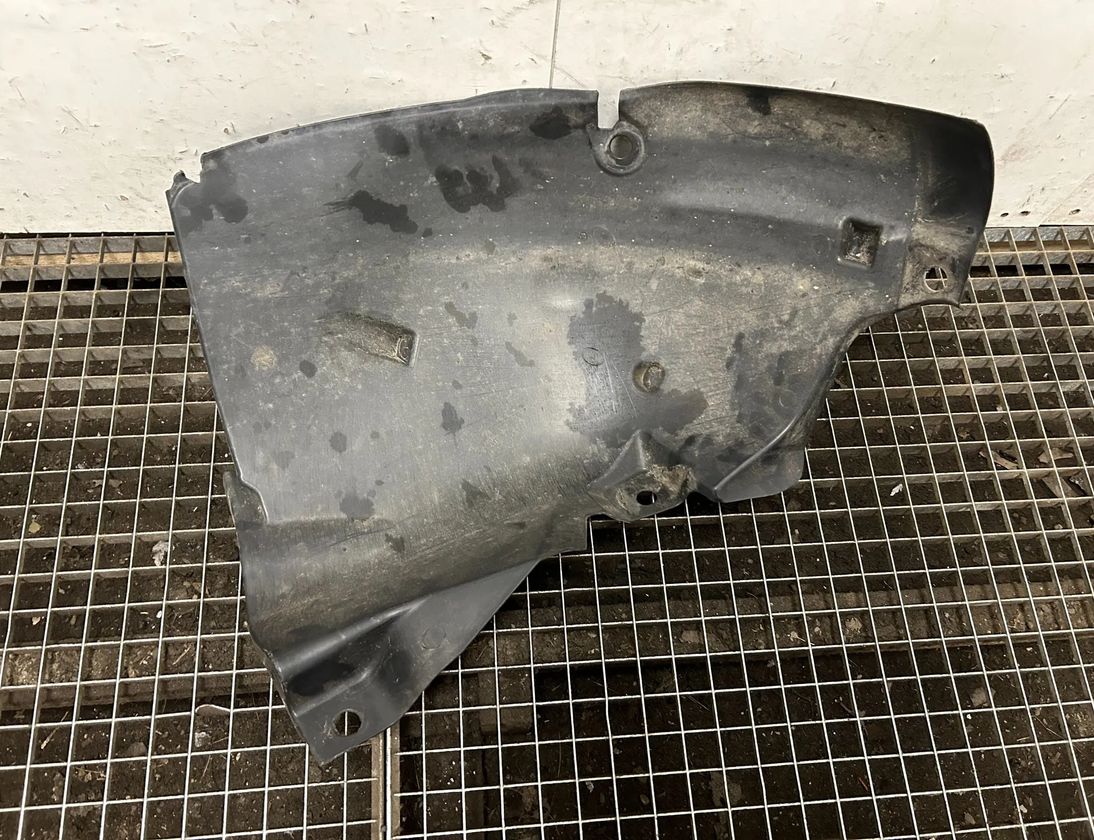 RENAULT Clio 4 generation (2012-2020) Передняя часть переднего левого подкрыльника 638458298,301657,638458298R 23824683