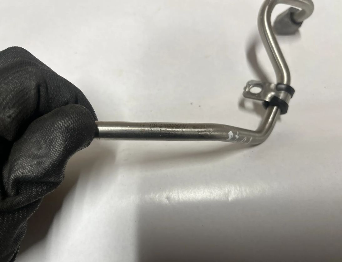 SEAT Leon 3 generation (2012-2020) Fuel pipe 05E130241A 24378867