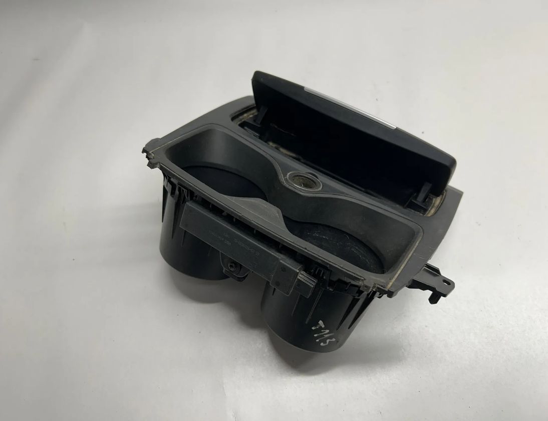BMW 2 Series F22/F23 (2013-2020) Cup Holder 9207320,51169207320,9220832 27337211