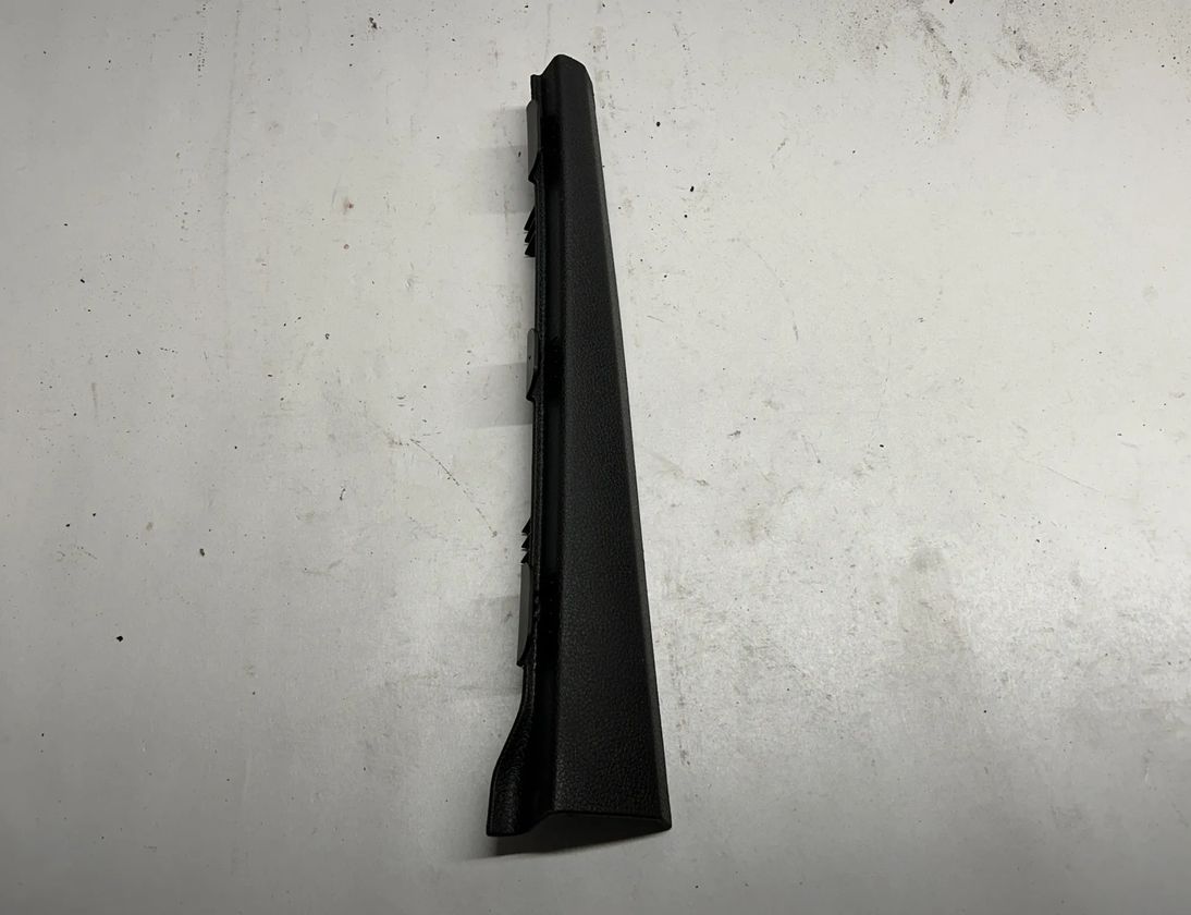 PORSCHE Macan 1 generation (2013-2023) Pravý A stĺpikový obklad 95B868240 27817984