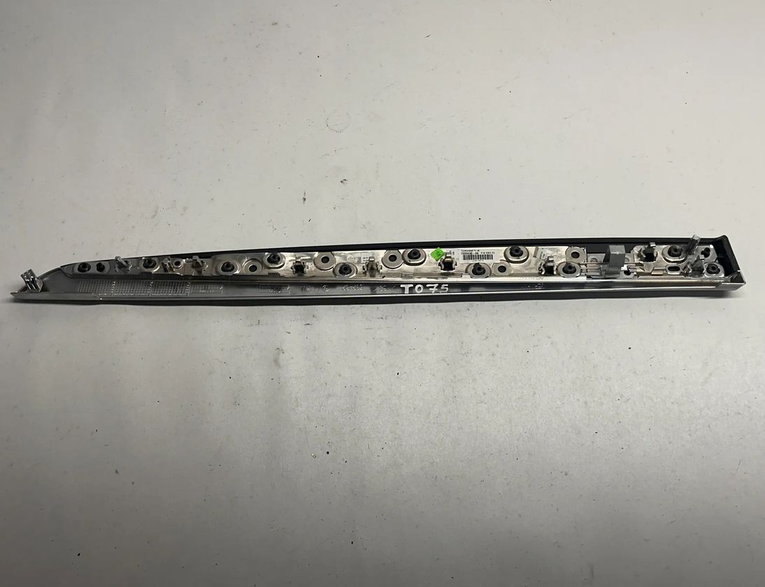 BMW 5 Series F10/F11 (2009-2017) Панель задней правой двери 7225530,722553006 27845845