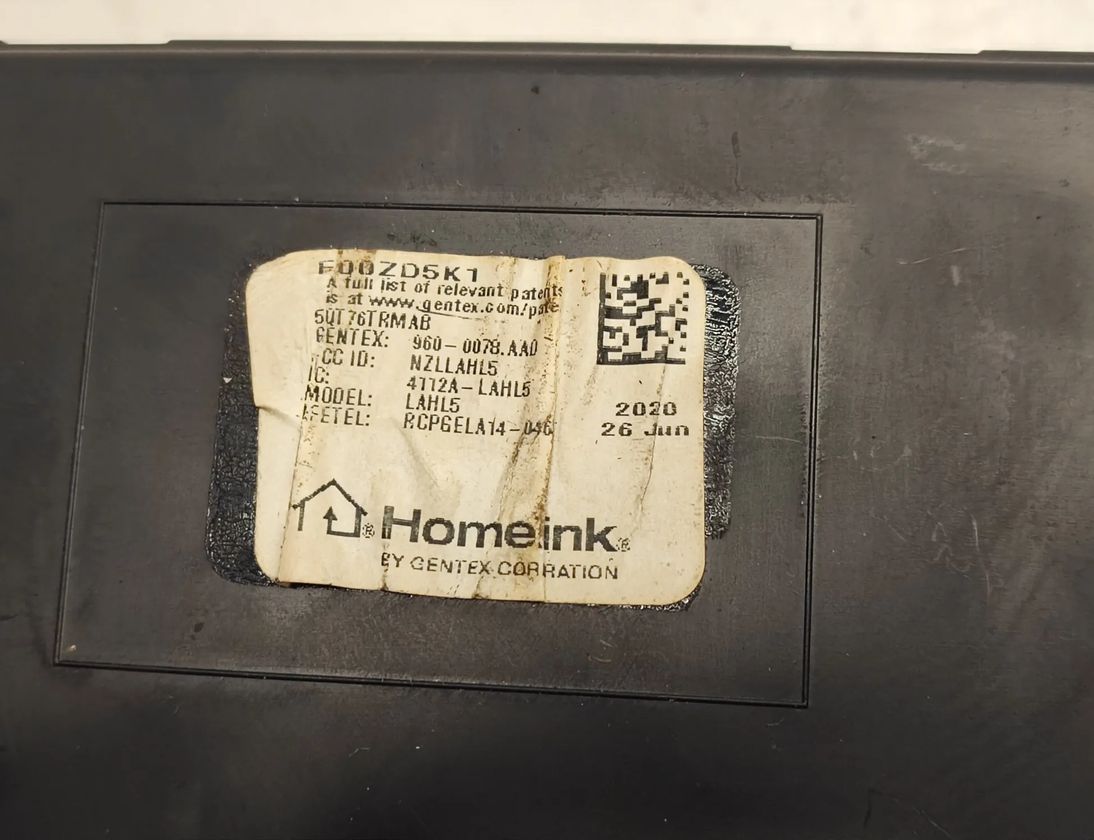 DODGE Challenger 3 generation (2008-2024) Interiérové osvetlenie 5QT76TRMAB 27969346