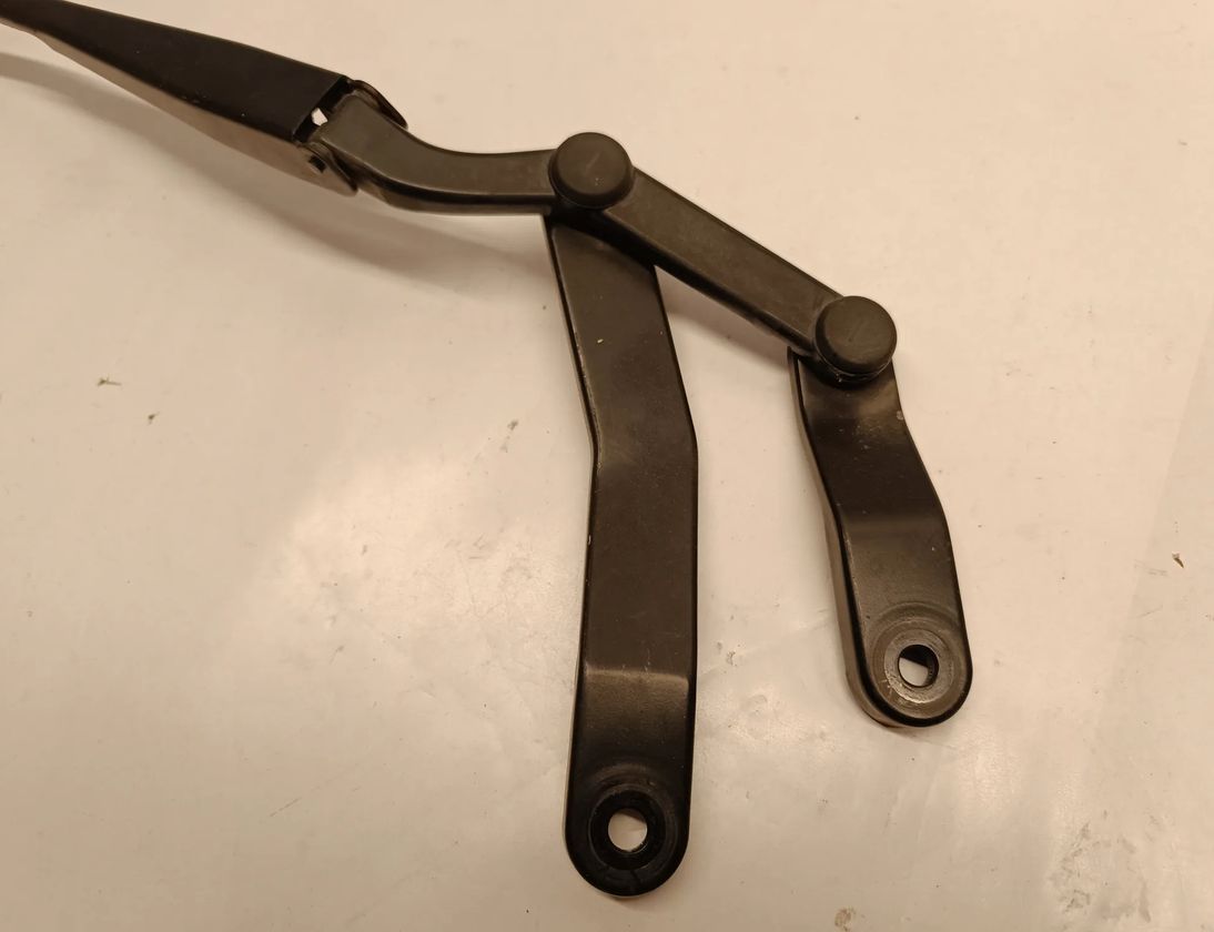 MERCEDES-BENZ C-Class W204/S204/C204 (2004-2015) Ножка стеклоочистителя A2048201544 28933133