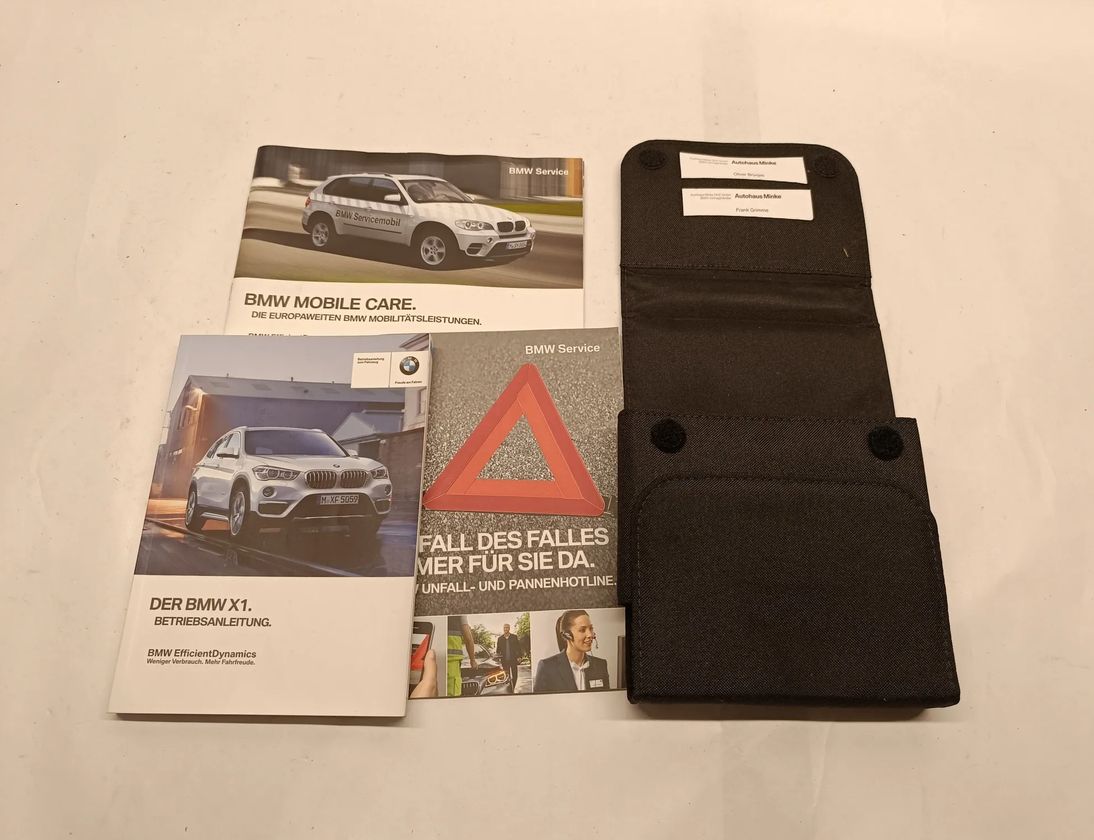 BMW X1 F48/F49 (2015-2023) Manual Service Book 29049366