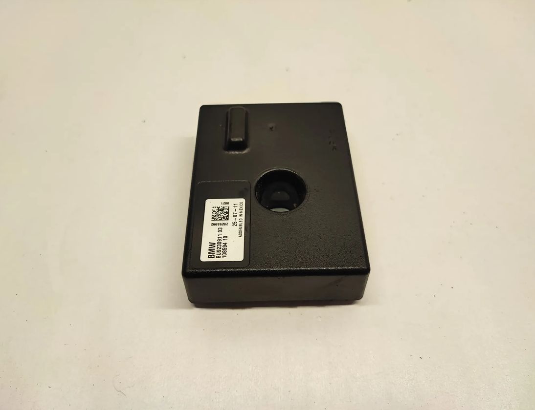 BMW 1 Series F20/F21 (2011-2020) Антенный модуль BU9230911,BU9230911-03 29066914