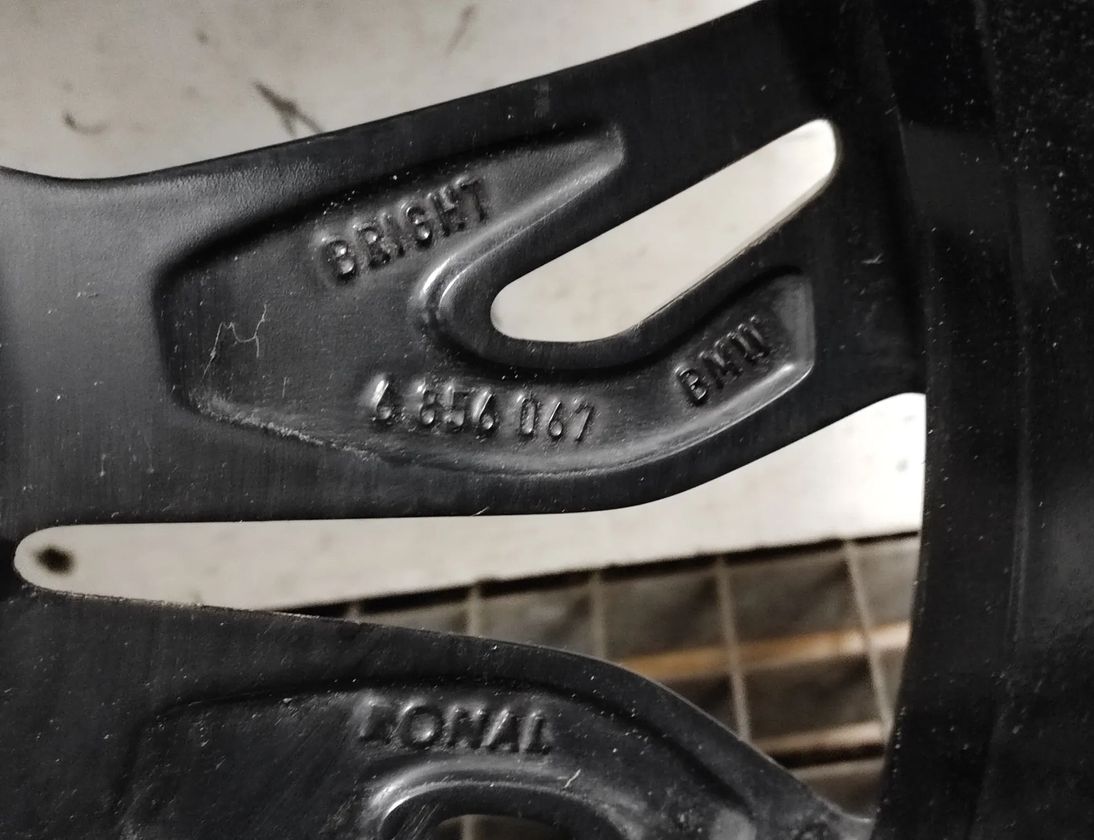 BMW X1 F48/F49 (2015-2023) Koleso 6883503,6856067 29466459
