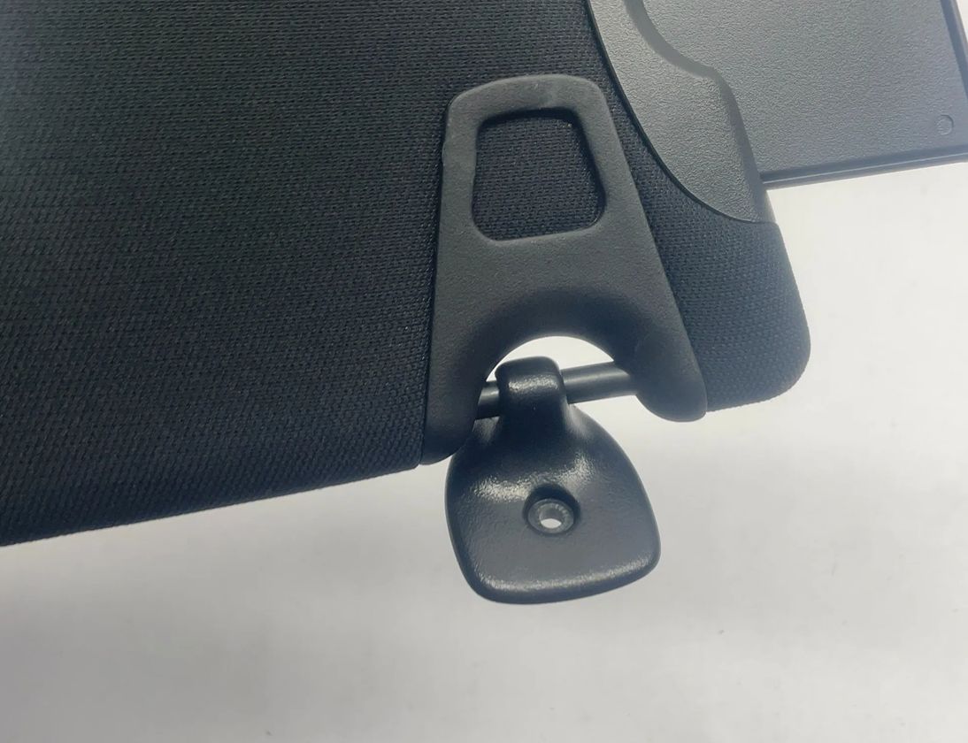 DODGE Challenger 3 generation (2008-2024) Ľavý slnečný kryt 55361230AB 29587974