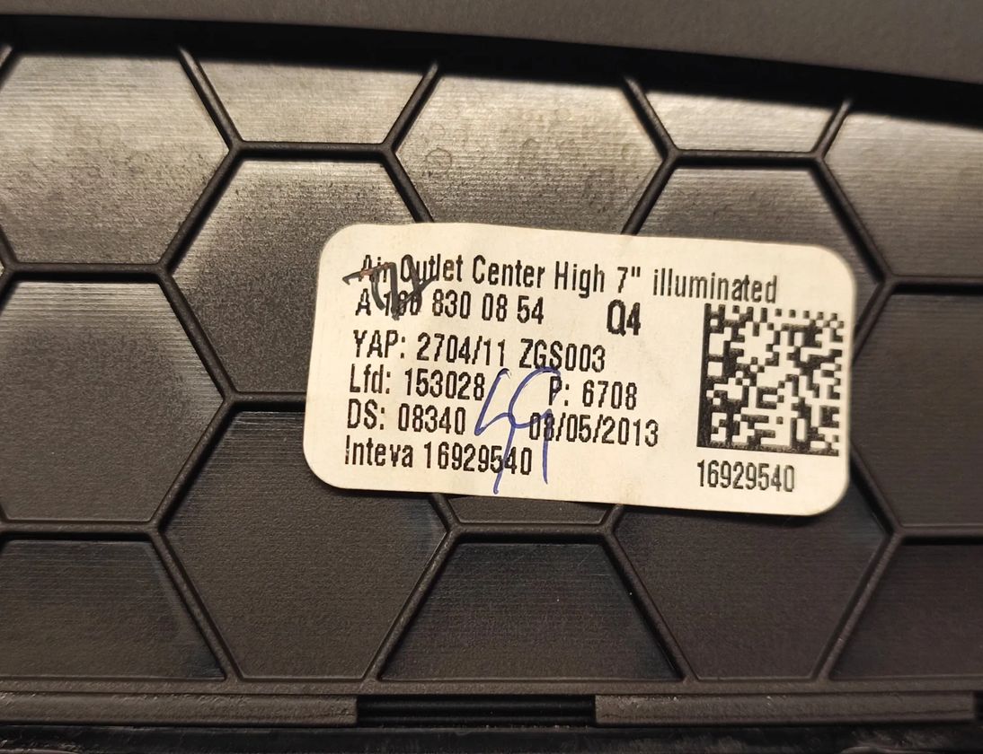 MERCEDES-BENZ GL-Class X166 (2012-2015) Dashboard Air Vents A1668300854 29757561