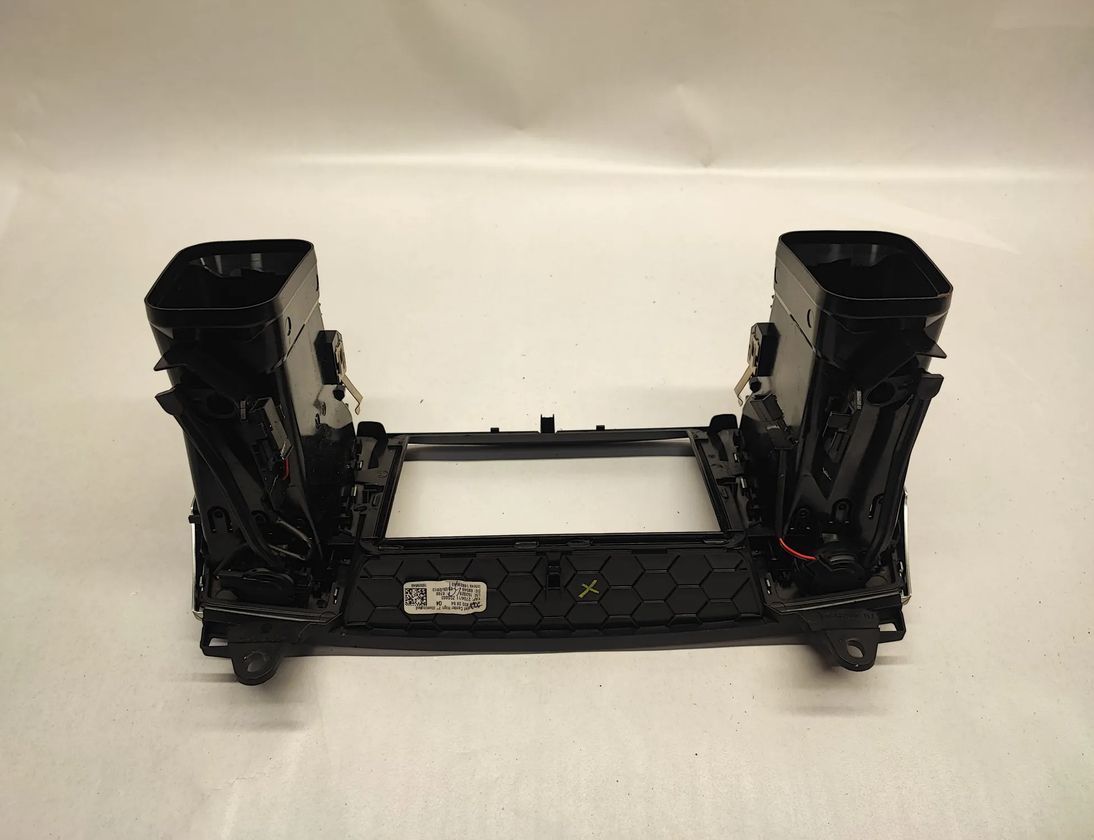 MERCEDES-BENZ GL-Class X166 (2012-2015) Dashboard Air Vents A1668300854 29757561