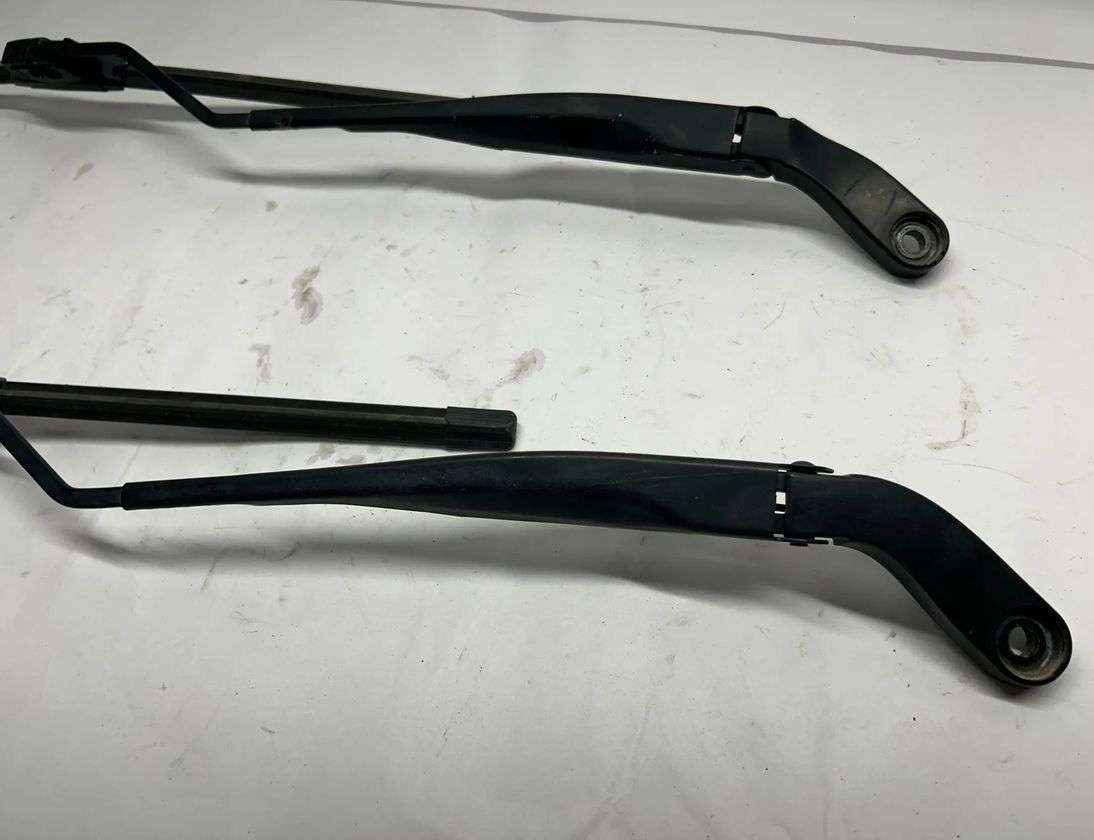 RAM Ram 4 generation (2008-2023) Стеклоочистители спереди 68338925AB,D68338925AB,68338924AA,P68338924AA 30617966