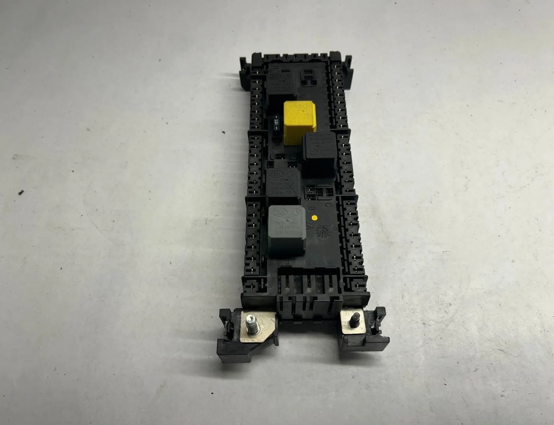 MERCEDES-BENZ GL-Class X166 (2012-2015) Fuse box A1669063901,A1669015400,A1669027903 31956219