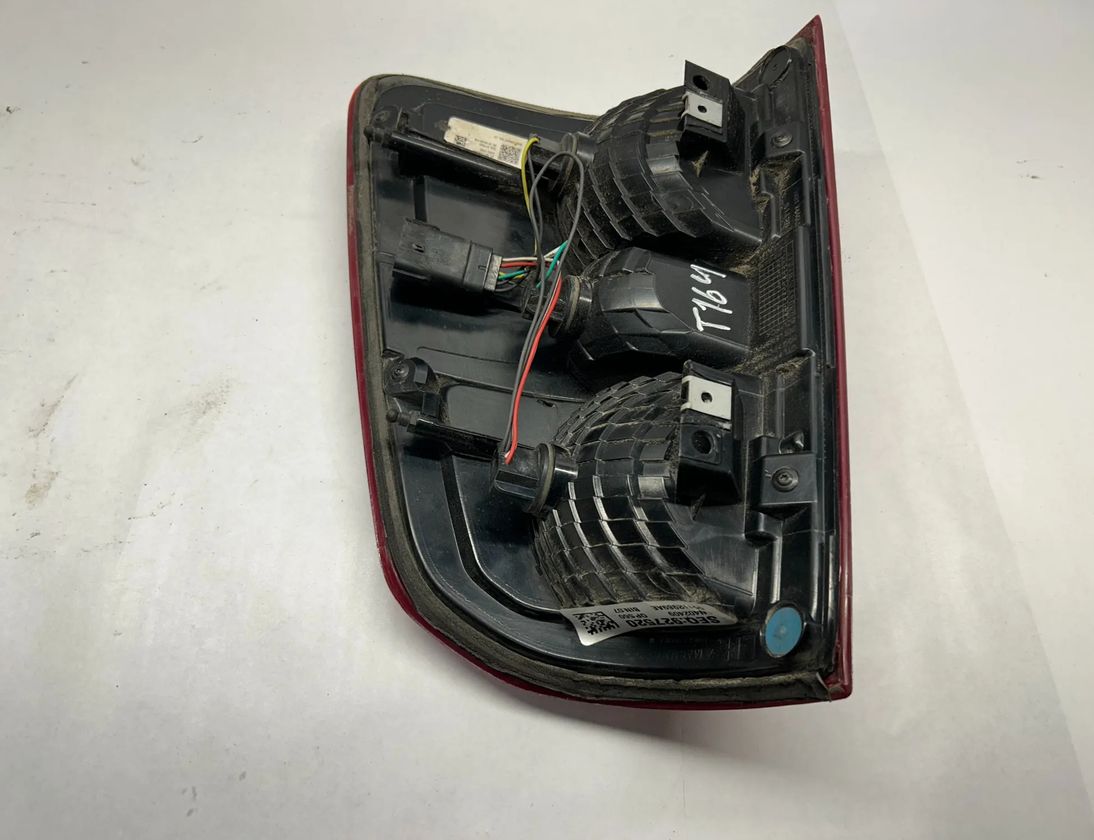 RAM Ram 4 generation (2008-2023) Ľavé zadné koncové svetlo 55112989AE,P55112989AE 32094930