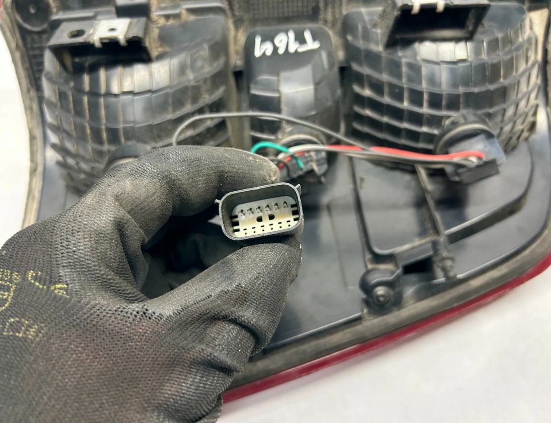 RAM Ram 4 generation (2008-2023) Ľavé zadné koncové svetlo 55112989AE,P55112989AE 32094930