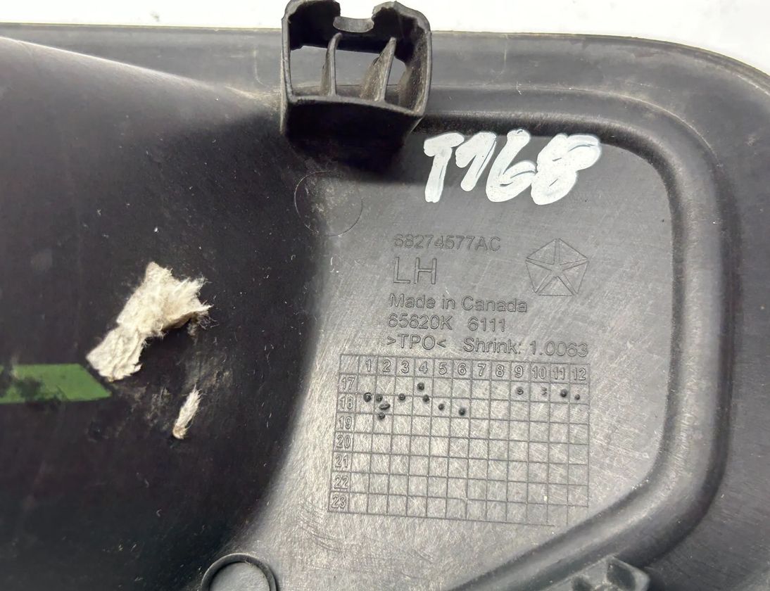 RAM Ram 4 generation (2008-2023) Ozdoba hmlôvky 68274577AC 32096217