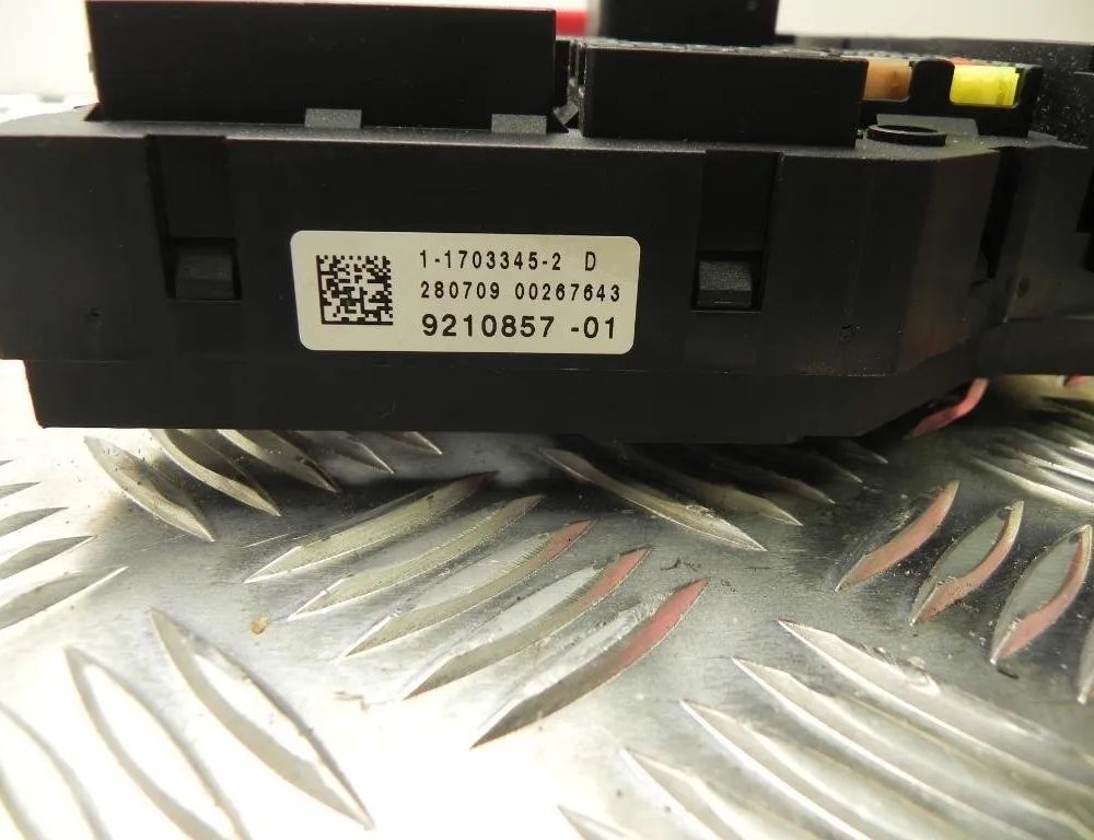 BMW 7 Series F01/F02 (2008-2015) Fuse box 9210857 23183538