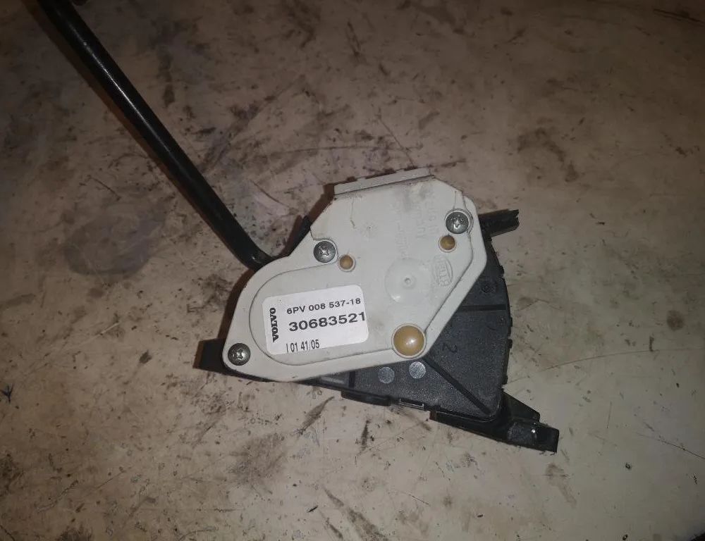 VOLVO XC90 1 generation (2002-2014) Педаль газа 30683521 23191735