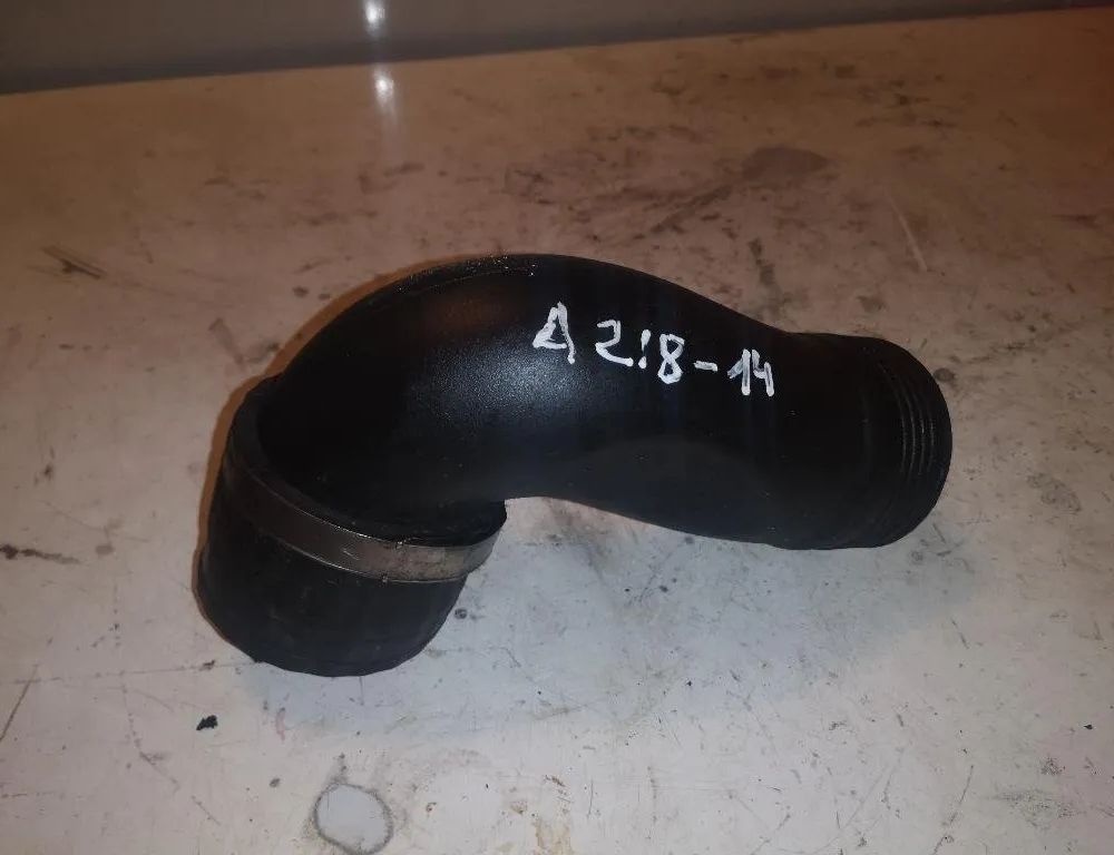 VOLVO XC90 1 generation (2002-2014) Trubica chladiča EGR 30751920 23194448