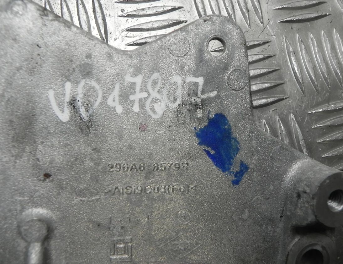 RENAULT Zoe 1 generation (2012-2023) Exhaust Hanger Bracket 296A68579R 23428052