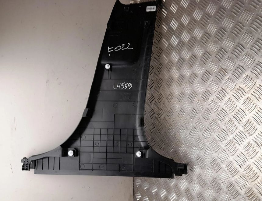 KIA XCeed 1 generation (2019-2024) Ľavý zadný stĺpik ozdobného lemu 85836J7001 23482003