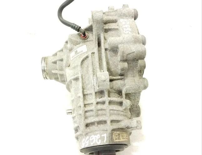 MASERATI Levante 1 generation (2016-2024) Front Transfer Case 06700321830 25702350