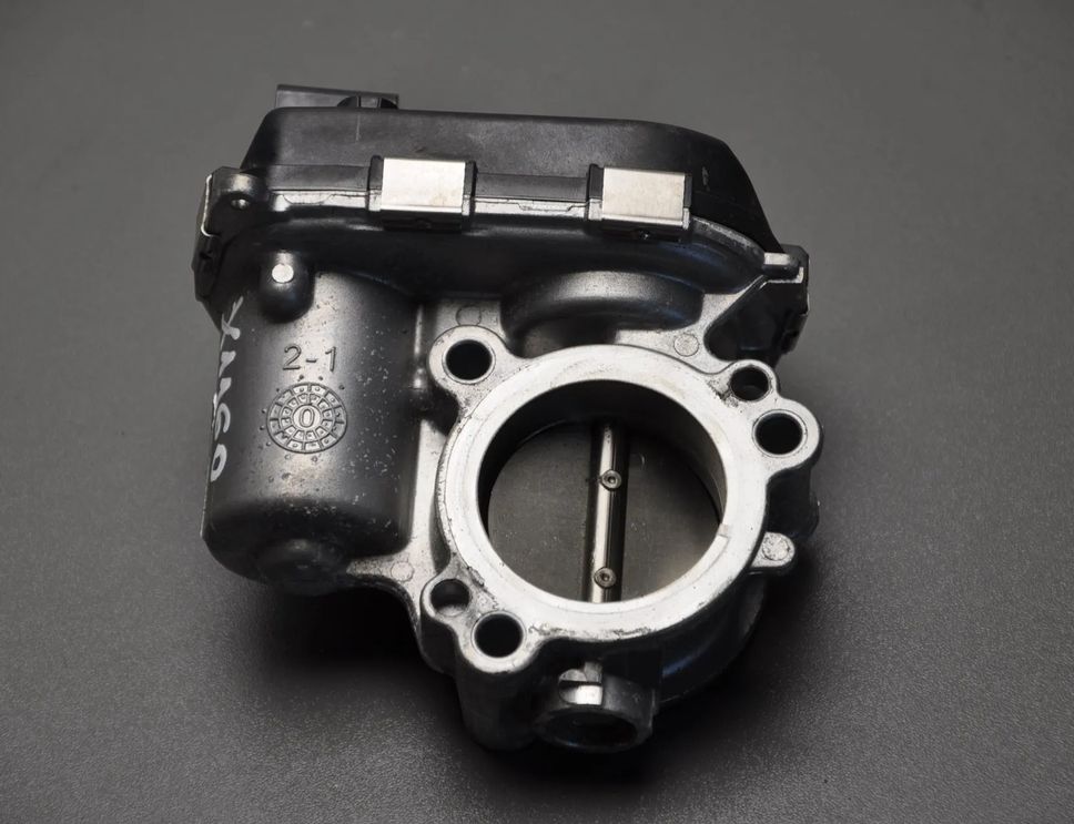 AUDI A3 8Y (2020-2024) Škrtiaca klapka 05C133062A,31220931B 26801376