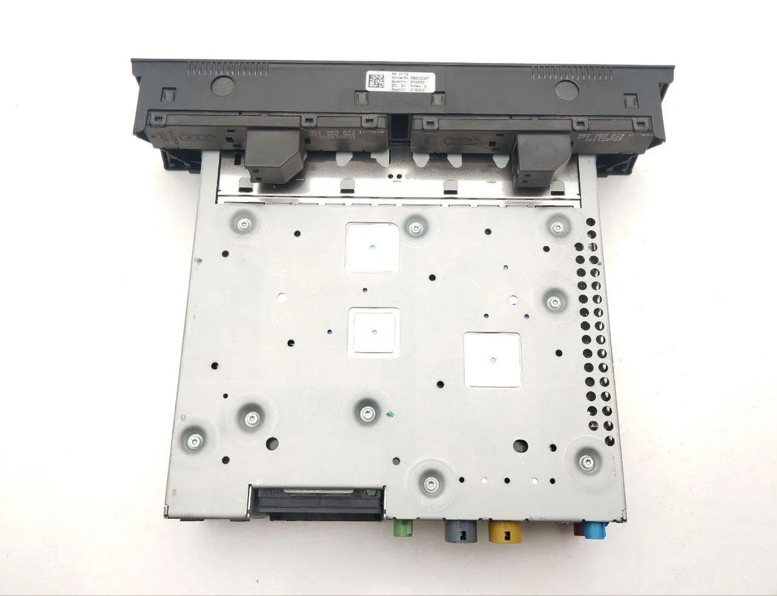 AUDI Q5 8R (2008-2017) Hudobný prehrávač bez GPS 8R1035746B 27432638