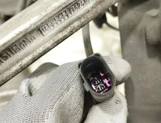 PORSCHE Panamera 970 (2009-2016) Dielce zadného odpruženia 970331042,970331043,970331047,970331612,970331142 30719191