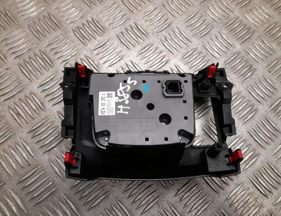 MAZDA CX-5 2 generation (2017-2024) Vypínače KB7W66CM0 32050379