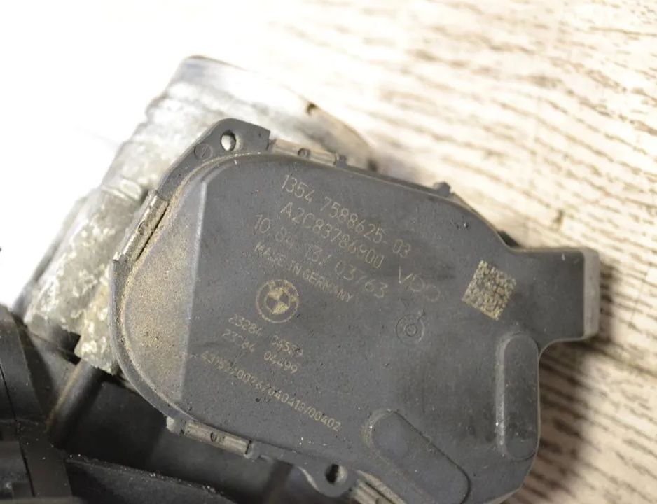 BMW 5 Series F10/F11 (2009-2017) Sacia potrubie 7588126,7588625,A2C83786800,7599042 33031438