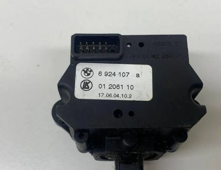 BMW 5 Series E60/E61 (2003-2010) Ovládanie stieračov 6924107,6924107A 23928926