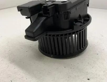 AUDI A4 allroad B9 (2016-2024) Interiérový ohrievač 4M1820021 23950241